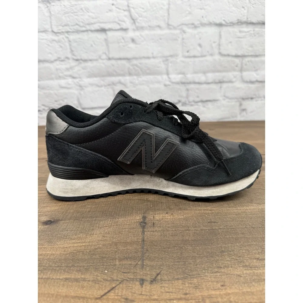 New Balance 515 Sneakers Womens 8.5 Black Leather Suede Retro Casual Shoes